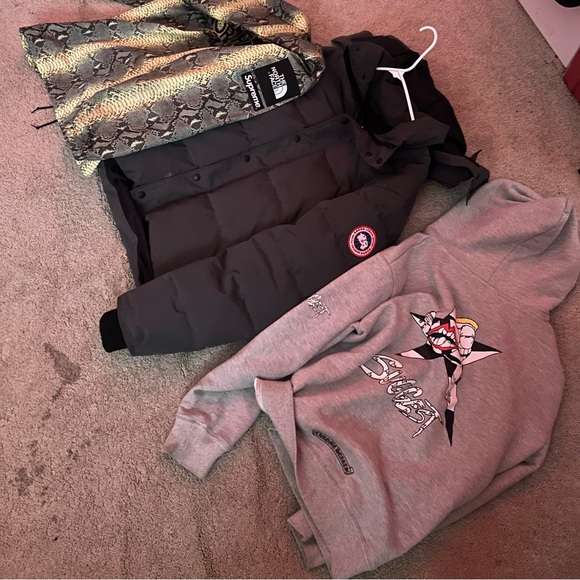 600 For Goose 300 for Chrome hearts 230 for Supreme